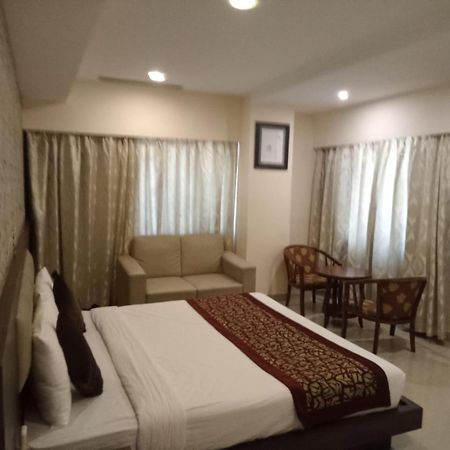 The Contour Hotel Guwahati Luaran gambar