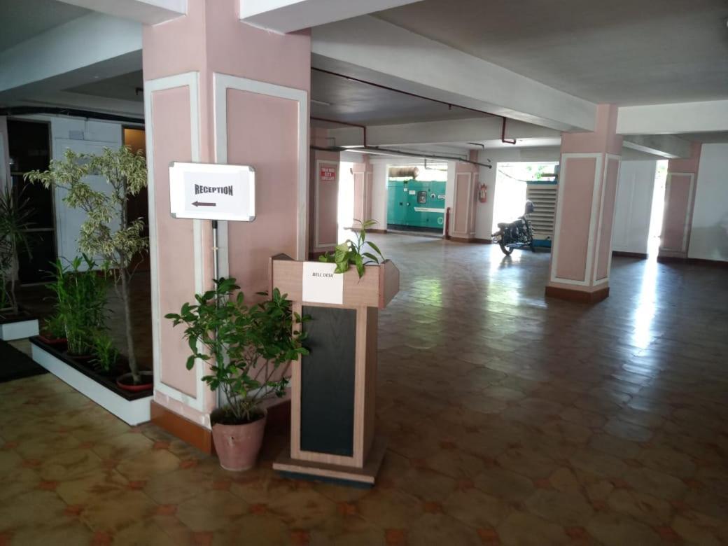 The Contour Hotel Guwahati Luaran gambar