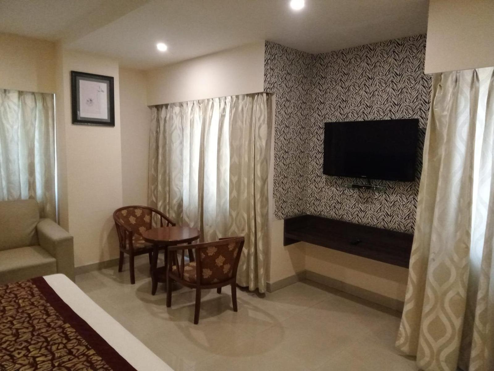 The Contour Hotel Guwahati Luaran gambar