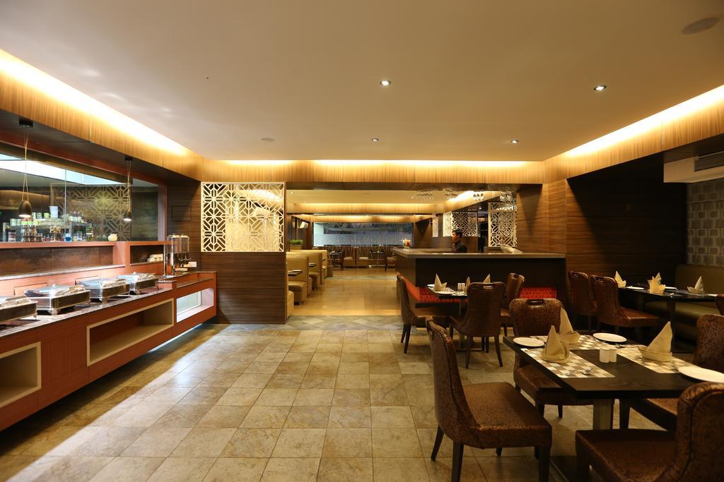 The Contour Hotel Guwahati Luaran gambar