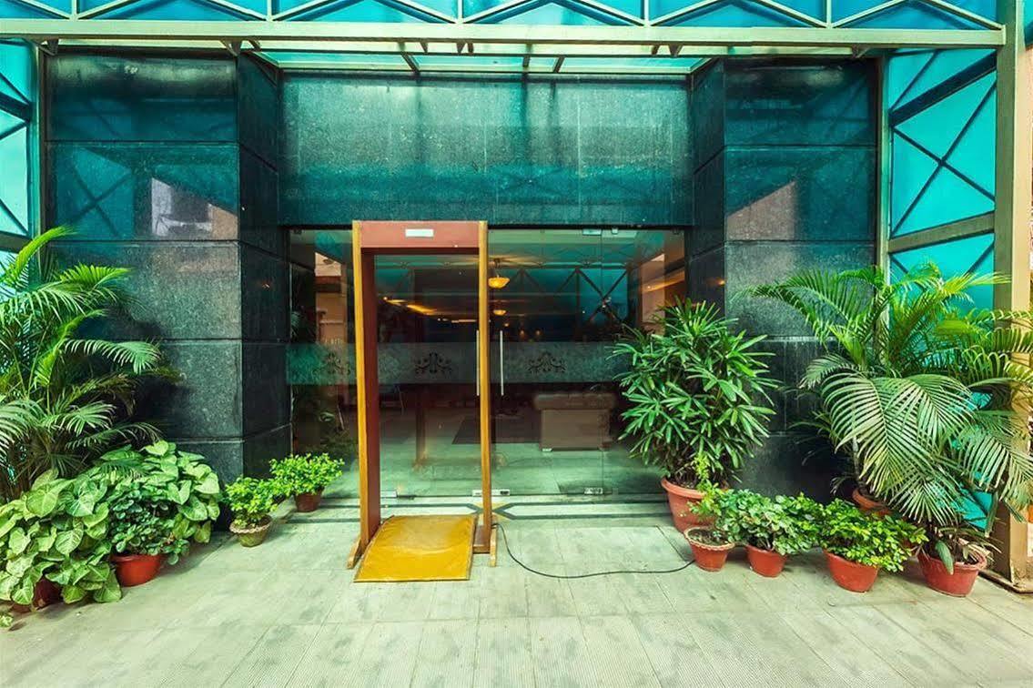 The Contour Hotel Guwahati Luaran gambar