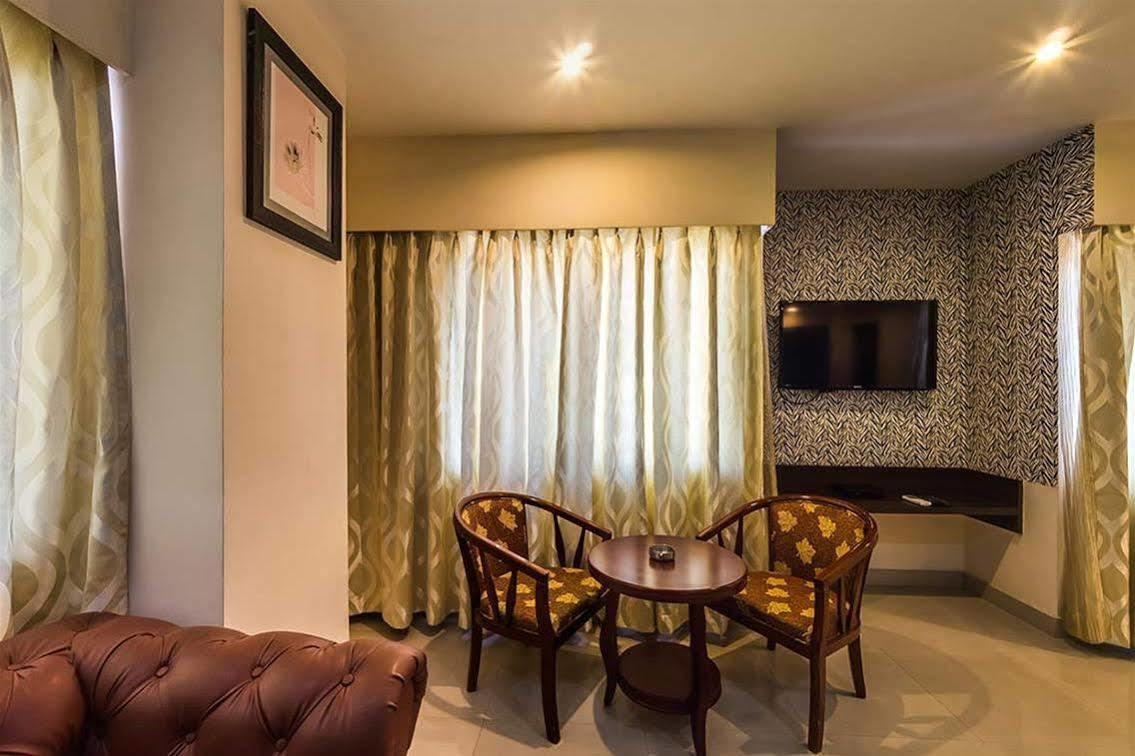 The Contour Hotel Guwahati Luaran gambar